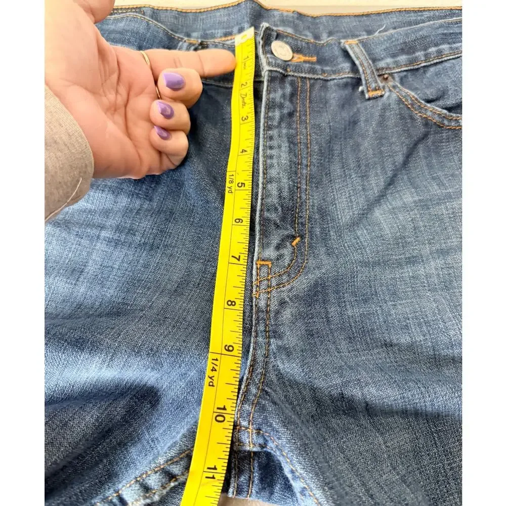 Levi’s 505 Low Rise Straight Leg Jeans Vintage Wash Size 12